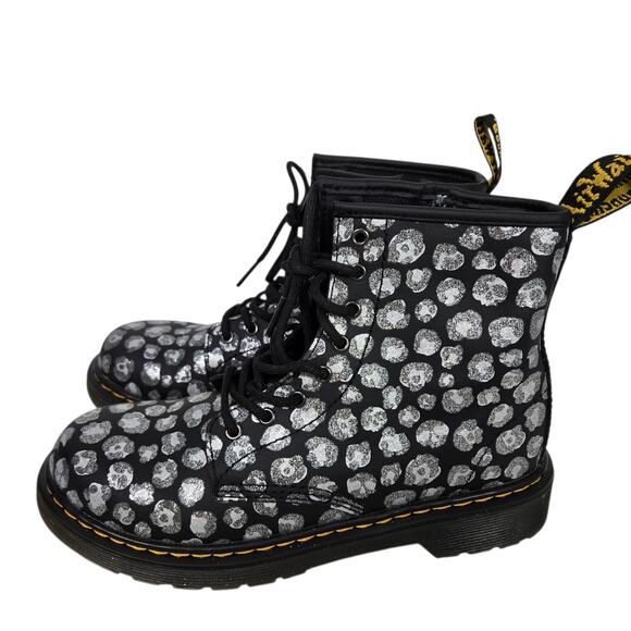 Dr Martens Leopard Hydro Combat Boot Black Skulls Metallic Leather Ankle Girls 4 - Picture 15 of 15